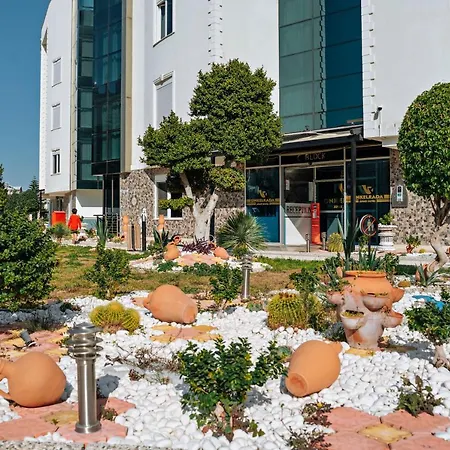 Onkel Rada Aparthotel 2*